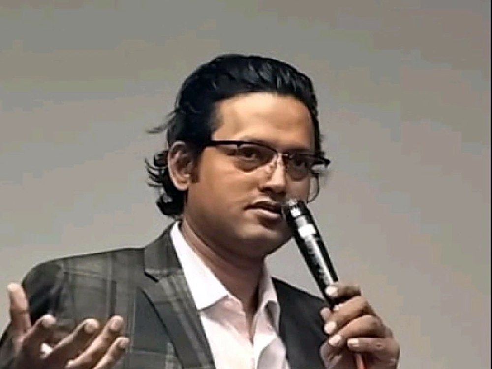 Our Founder, Vivek Bhattacharya, addressing the audience at an industry session.